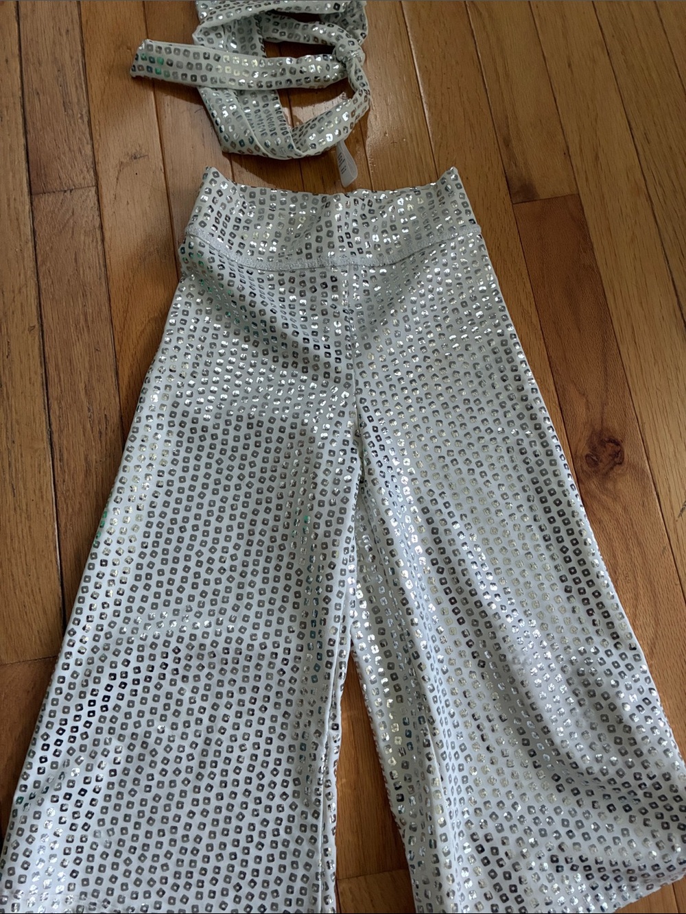 Angela Frost White Sequin Wide-Leg pants with head band